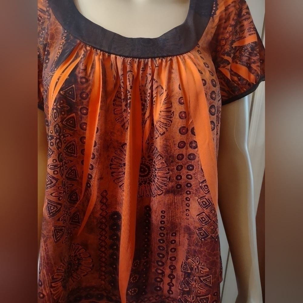 Cato women's size medium black and orange short sleeve blouse shirt top - Picture 3 of 6